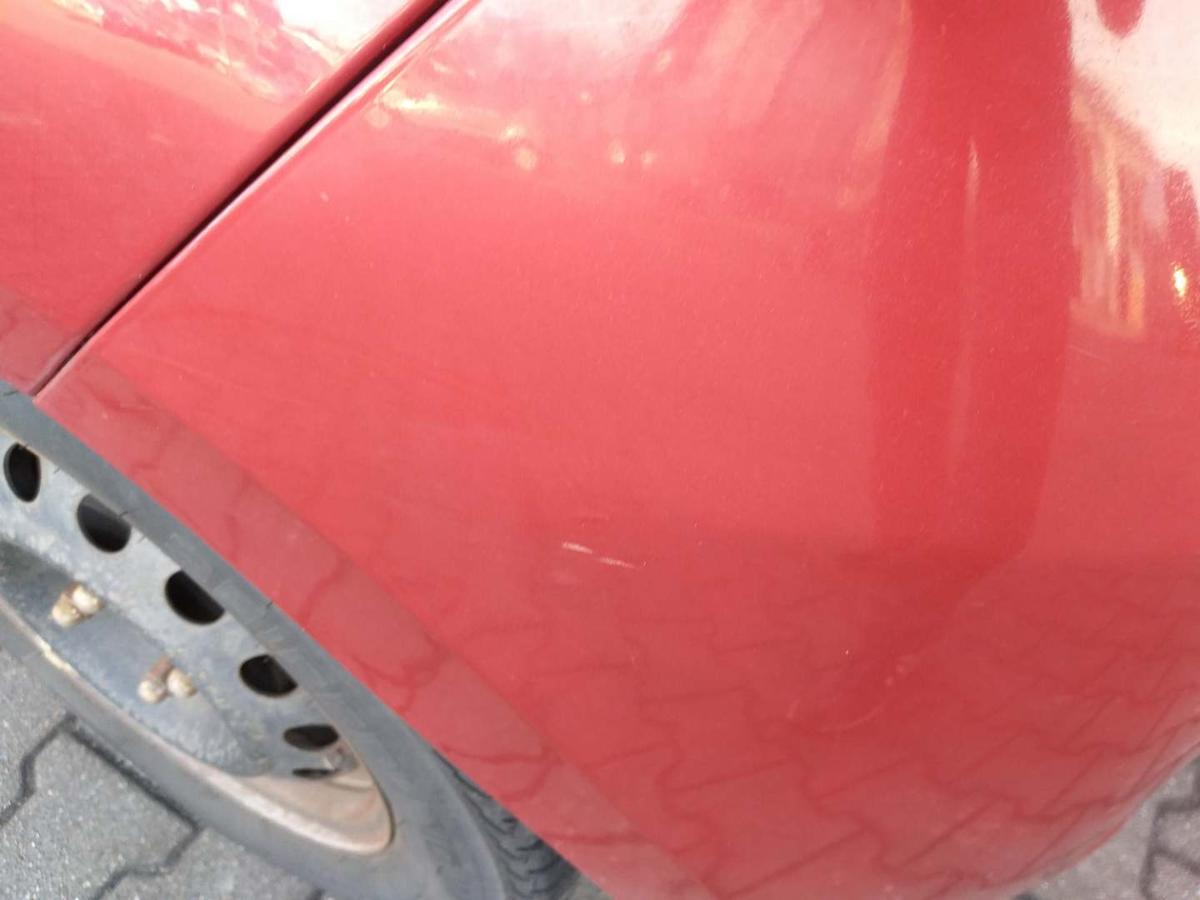 Hyundai I20 PB original Stoßstange Stossfänger hinten Berry Red 1F Bj.2009